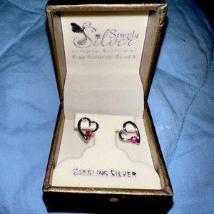 Simply Silver Garnet Heart Earrings NWOT